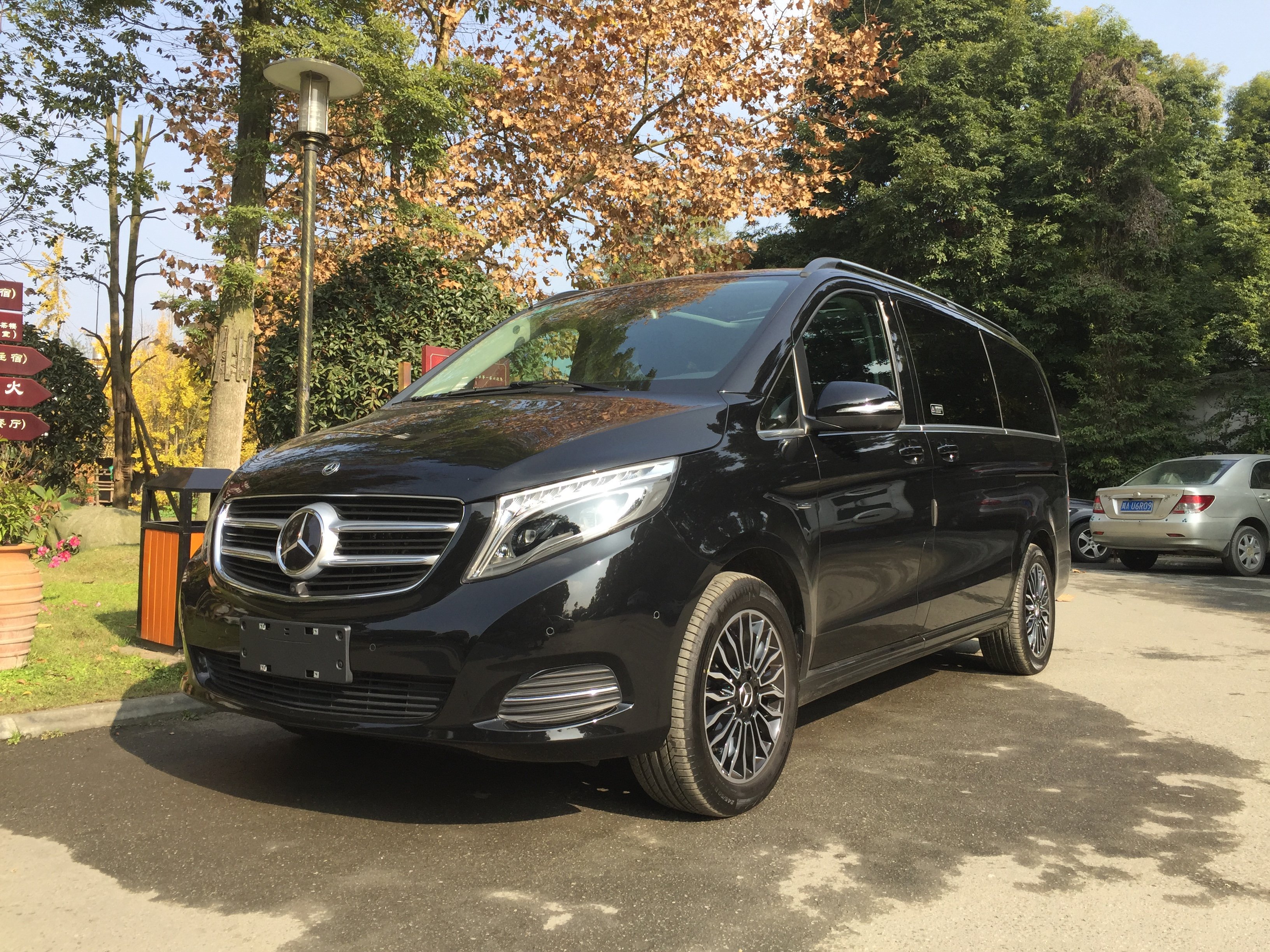 在成都租車網(wǎng)租車環(huán)節(jié)中需要具備什么樣的流程呢?