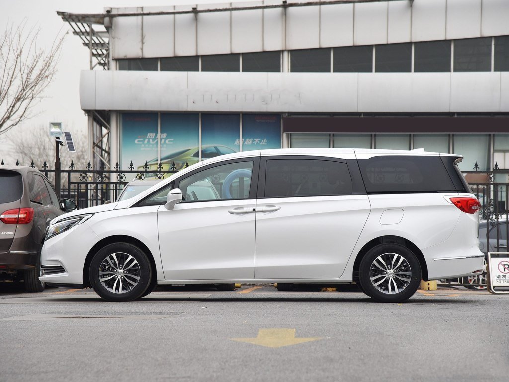 成都租商務(wù)車
