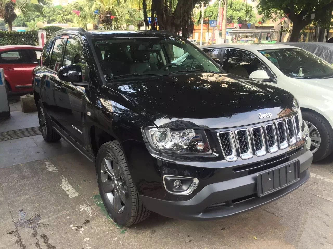 成都租車網(wǎng)租越野車去拉薩價格貴嗎
