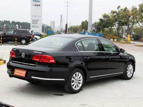 成都租車網(wǎng)提醒你高速上駕駛應(yīng)該注意哪些問題呢