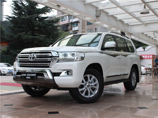 旅游者要如何在成都租車網(wǎng)租車