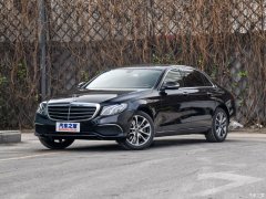 成都租車公司講解開(kāi)車起步的技巧