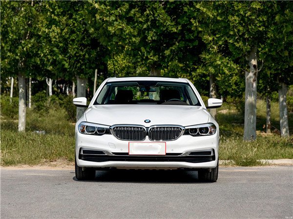 成都汽車(chē)租賃需要牢記哪些要點(diǎn)
